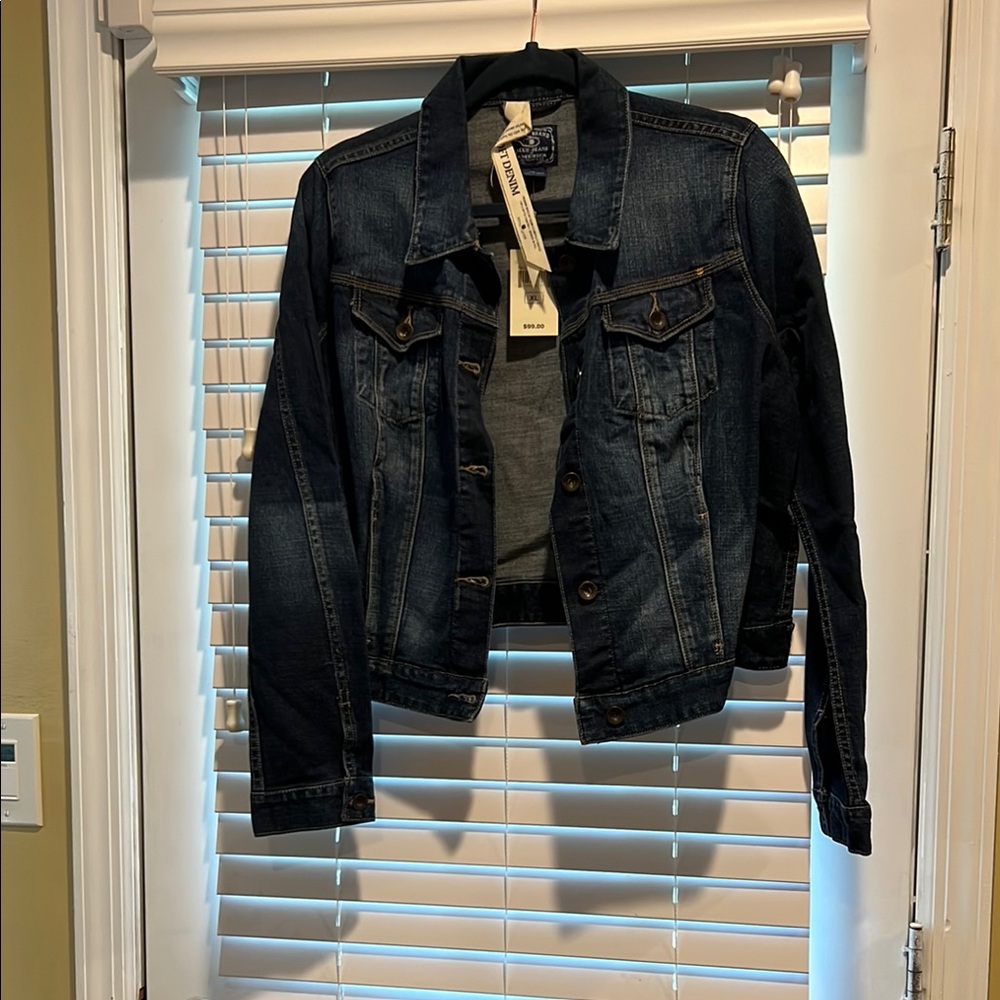 Lucky Brand Indigo Denim Jacket FIT is L